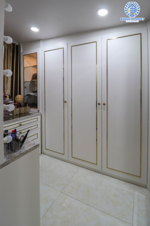 *****บ้านแฝดมือสอง ม.เพอร์เฟคพาร์ค แจ้งวัฒนะ-ปากเกร็ด เนื้อที่ 39 ตร.ว. ฟังก์ชัน 3 ห้องนอน 3 ห้องน้ำ จอดรถได้ 2 คัน รองรับทุกการอยู่อาศัย แถมฟรีทันที แอร์ 5 เครื่อง เครื่องทำน้ำอุ่น 1 เครื่อง และเครื่องดูดควัน 1 เครื่อง บนทำเลศักยภาพ ใกล้เซ็นทรัลแจ้งวัฒนะ รถไฟฟ้าสายสีชมพู "สถานีปากเกร็ด" และเชื่อมสู่แจ้งวัฒนะและทางด่วน เพียง 5 นาที